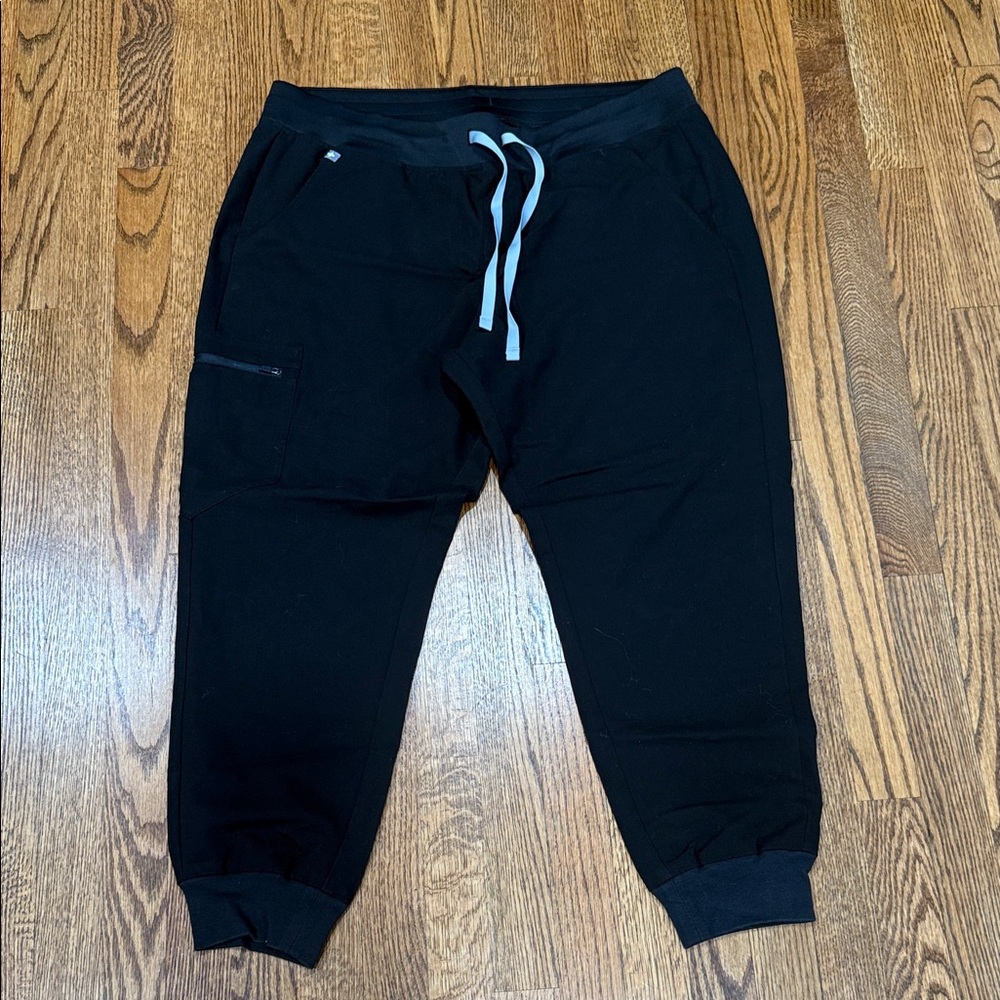 Figs Women's Black Joggers with Light Gray Drawstring
